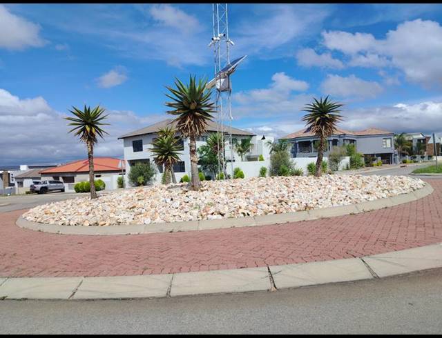 LAND FOR SALE IN WOODHILL ESTATE